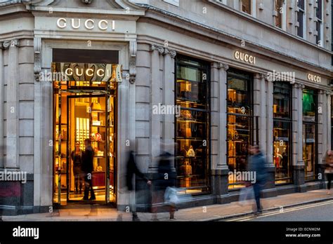 gucci londra|is Gucci cheaper in london.